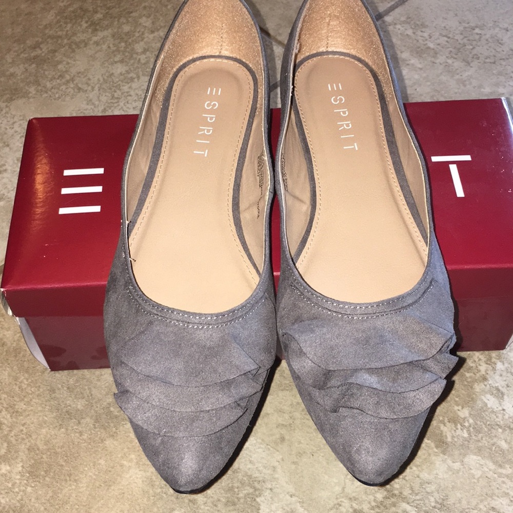 Dress flats